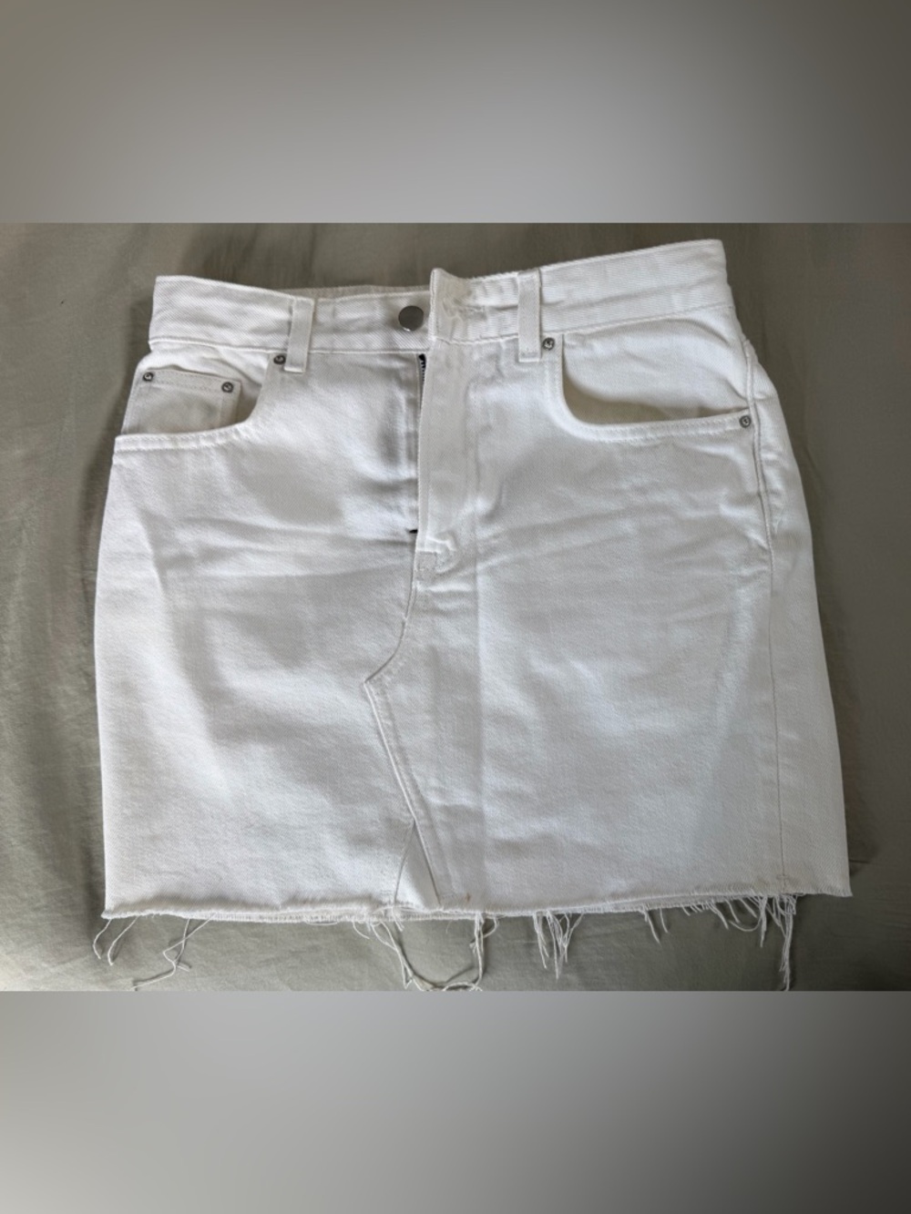 H&M Women's Straight White Denim Mini Skirt